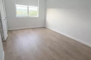 300 Bayview Dr, Sunny Isles Beach, FL 33160 - Photo 15