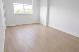 300 Bayview Dr, Sunny Isles Beach, FL 33160 - Photo 13