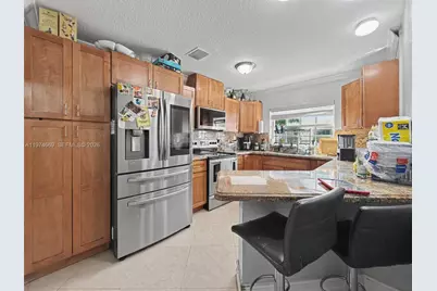 12689 NW 10th Way, Miami, FL 33182 - Photo 11