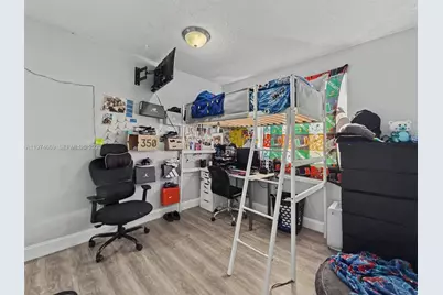 12689 NW 10th Way, Miami, FL 33182 - Photo 23