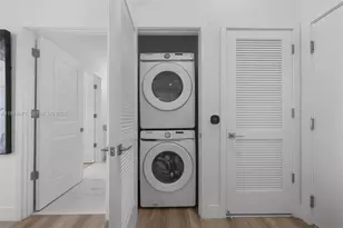 101 Diplomat Pkwy, Hallandale Beach, FL 33009 - Photo 19