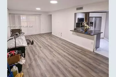 9741 Fontainebleau Blvd #H106, Miami, FL 33172 - Photo 3