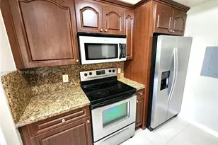 2492 Centergate Dr, Miramar, FL 33025 - Photo 3