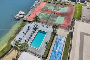 2750 NE 183rd St, Aventura, FL 33160 - Photo 17