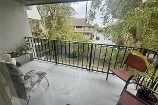 10413 N Kendall Dr, Miami, FL 33176 - Photo 11