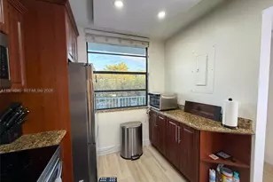 1709 Whitehall Dr, Davie, FL 33324 - Photo 9