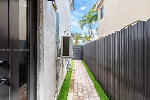 16610 SW 57th Ln, Miami, FL 33193 - Photo 41