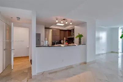 3400 SW 27th Ave #906, Miami, FL 33133 - Photo 3