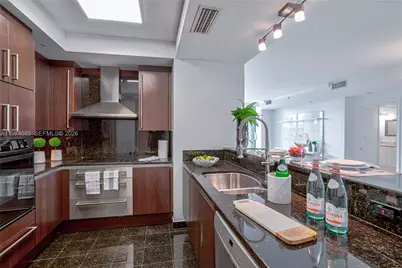 3400 SW 27th Ave #906, Miami, FL 33133 - Photo 7