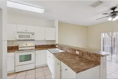 1650 NE 33rd Rd #112-10, Homestead, FL 33033 - Photo 5