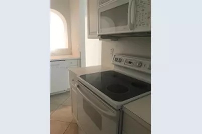 10770 NW 66th St #414, Doral, FL 33178 - Photo 7