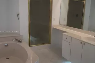 10770 NW 66th St, Doral, FL 33178 - Photo 9