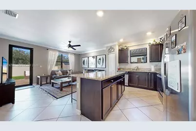 154 SE 23rd Ter, Homestead, FL 33033 - Photo 11