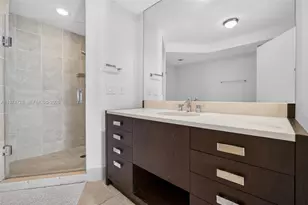 18201 Collins Ave, Sunny Isles Beach, FL 33160 - Photo 5