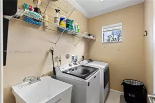 6073 Grand Cypress Cir W, Coconut Creek, FL 33073 - Photo 27