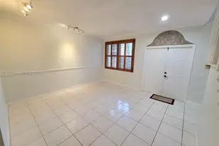 723 Juniper Ln, Weston, FL 33327 - Photo 3