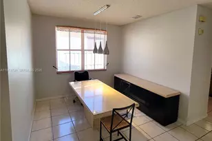 723 Juniper Ln, Weston, FL 33327 - Photo 7