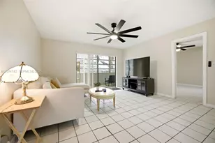 4270 NW 40th St, Lauderdale Lakes, FL 33319 - Photo 9