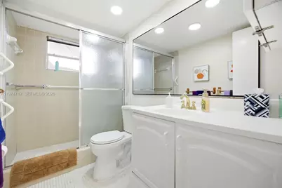 4270 NW 40th St #104, Lauderdale Lakes, FL 33319 - Photo 19