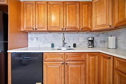 4270 NW 40th St #104, Lauderdale Lakes, FL 33319 - Photo 11