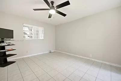 4270 NW 40th St #104, Lauderdale Lakes, FL 33319 - Photo 13