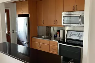 7904 West Dr, North Bay Village, FL 33141 - Photo 7