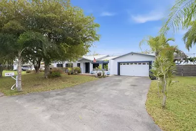 28220 SW 161st Ave, Homestead, FL 33033 - Photo 1