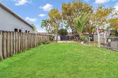 3920 SW 89th Ct #B, Miami, FL 33165 - Photo 19