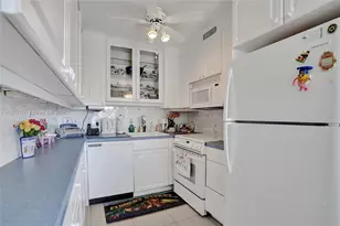 4079 Cambridge D, Deerfield Beach, FL 33442 - Photo 11