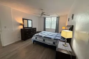 3660 NE 166th St, North Miami Beach, FL 33160 - Photo 17