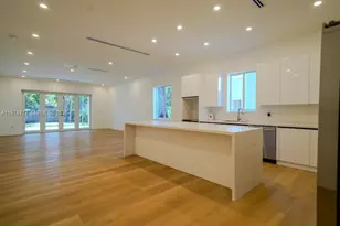 112 NW 24th Ct, Miami, FL 33125 - Photo 15