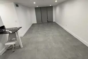 2500 NE 135th St, North Miami, FL 33181 - Photo 31