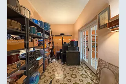 1727 SW 11th Ter, Miami, FL 33135 - Photo 35