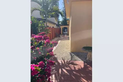 1727 SW 11th Ter, Miami, FL 33135 - Photo 9