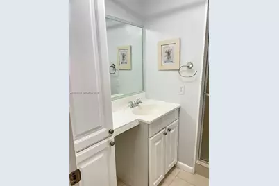 9001 Sunrise Lakes Blvd #109, Sunrise, FL 33322 - Photo 11