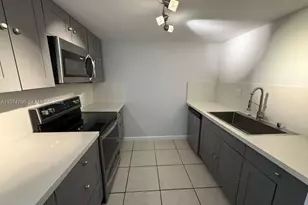 13503 NE 24th Pl, North Miami, FL 33181 - Photo 5