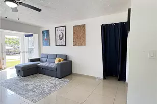 204 SW 7th Ave, Hallandale Beach, FL 33009 - Photo 7