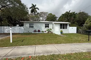 204 SW 7th Ave, Hallandale Beach, FL 33009 - Photo 5
