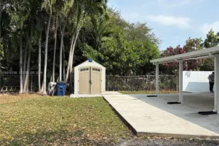 204 SW 7th Ave, Hallandale Beach, FL 33009 - Photo 21