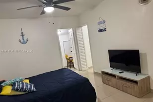 204 SW 7th Ave, Hallandale Beach, FL 33009 - Photo 15