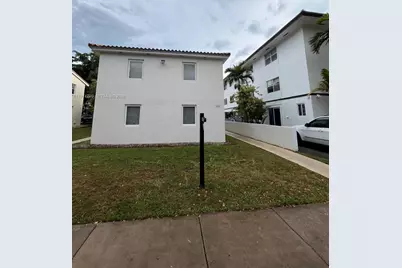 510 Santander Ave #1, Coral Gables, FL 33134 - Photo 3