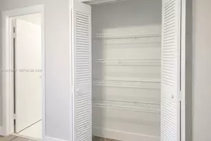 5935 W 16th Ln, Hialeah, FL 33012 - Photo 9