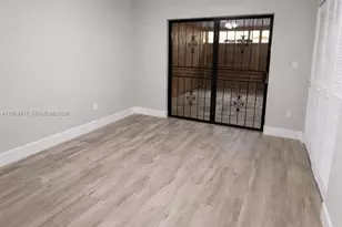 5935 W 16th Ln, Hialeah, FL 33012 - Photo 5