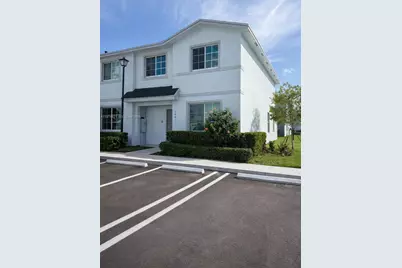 1081 NW 5th St, Florida City, FL 33034 - Photo 1