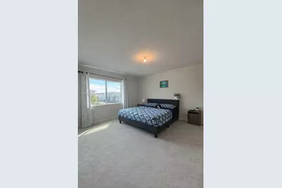 1081 NW 5th St, Florida City, FL 33034 - Photo 7