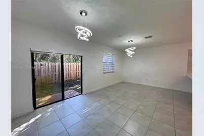 211 SW 159th Ter, Pembroke Pines, FL 33027 - Photo 13