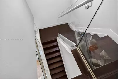 3542 W 93rd Pl, Hialeah, FL 33018 - Photo 39