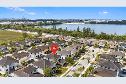 3542 W 93rd Pl, Hialeah, FL 33018 - Photo 63