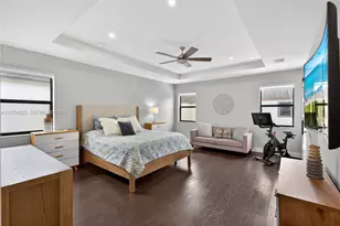 3542 W 93rd Pl, Hialeah, FL 33018 - Photo 43