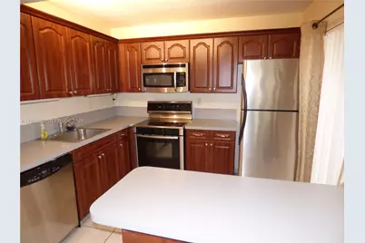 20140 NE 3rd Ct #1, Miami, FL 33179 - Photo 3